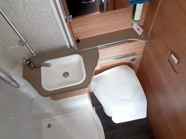 44654526.jpg