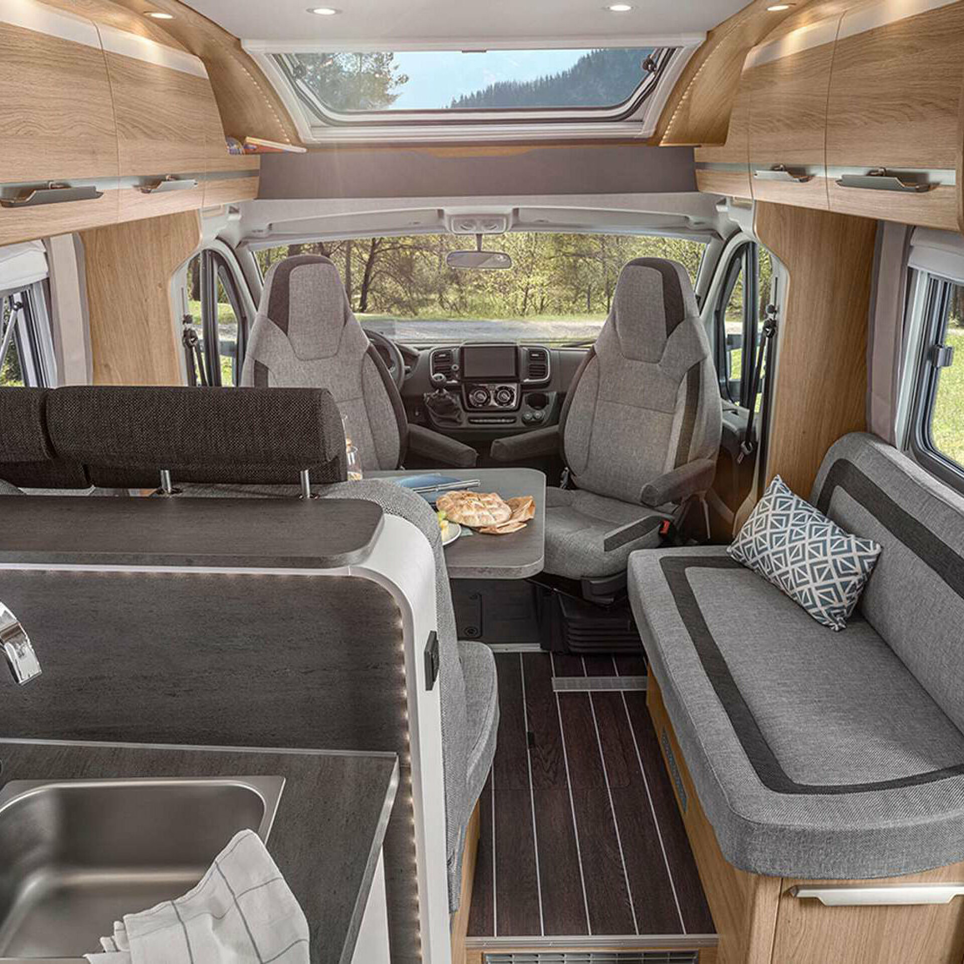 KNAUS SKY TI PLATINUM SELECTION 2023 Innenraum