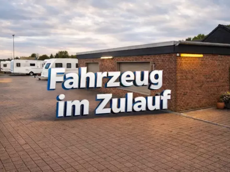 Fahrzeug im Zulauf.png