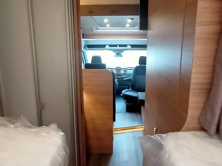 44654562.jpg