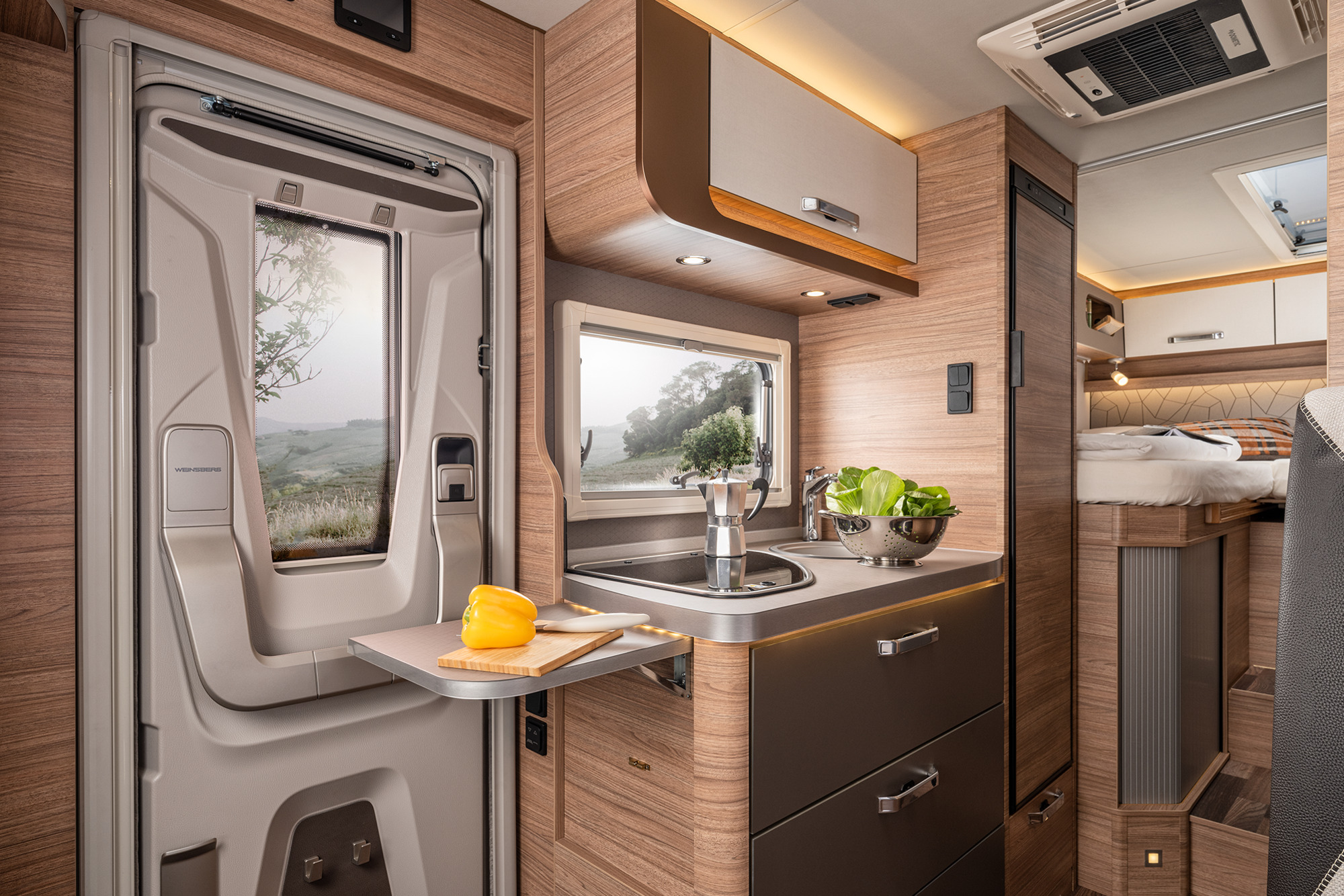WEINSBERG CaraCompact EDITION [PEPPER] MB 2025